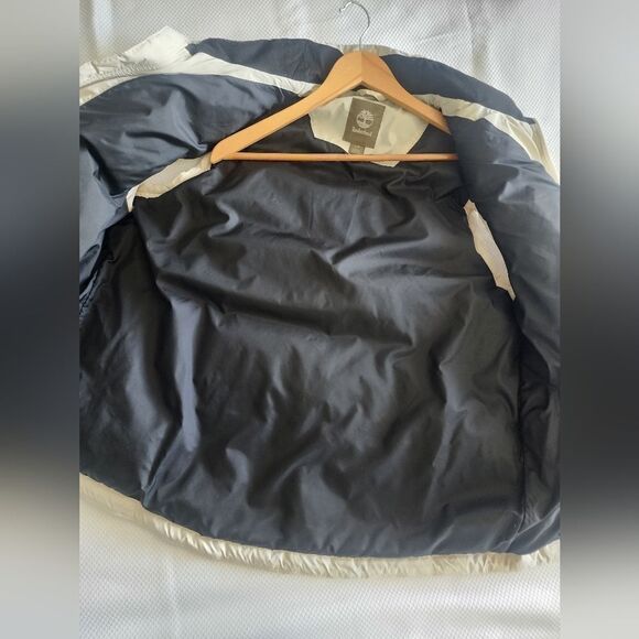 Timberland Cream Vest for Versatile Layering - Picture 9 of 10